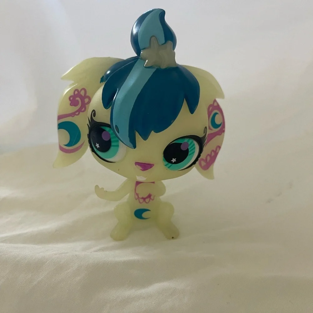 Littlest Pet Shop Moonlite Fairies STAR GLOW FAIRY Glows in the dark